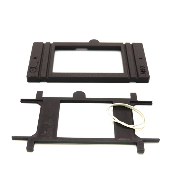Ausgeknipst medium format film holder-1747177588167.png